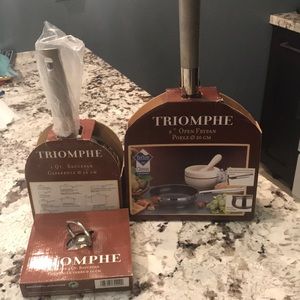 3 pcs set- 8” Open Fry Pan and 1 qrt pan with lid